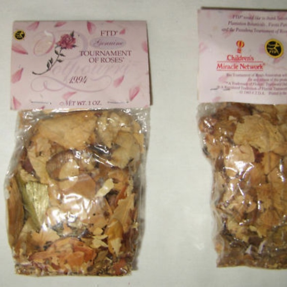 Vintage Rare Genuine Tournament of Roses 2 bags